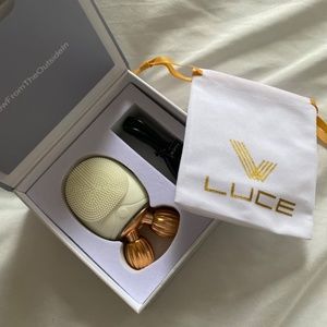 LUCE DERMAL DEFINER ANTI-AGING FACIAL ROLLER + CLEANSING BRUSH NEW